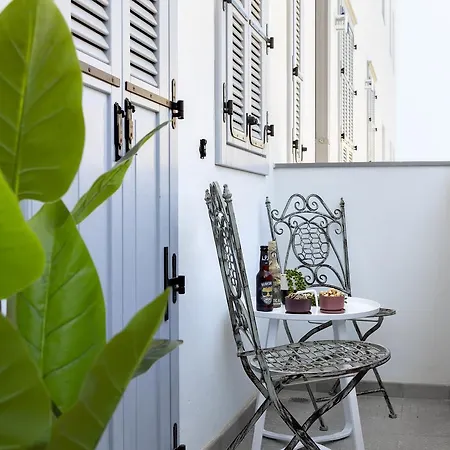 Mr. Katinsky - By Tlv2Go Apartment Tel Aviv Exterior photo